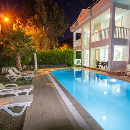 Hisarpark D Villa, Oezel Havuzlu, 페티예