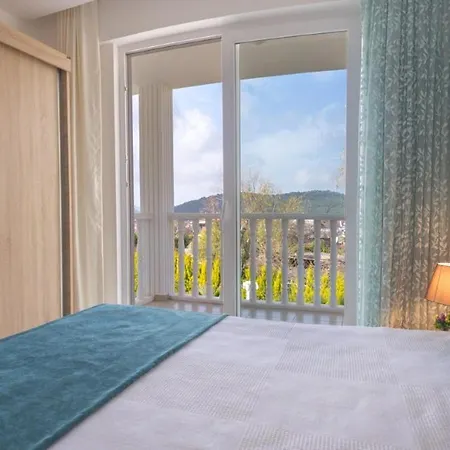 Hisarpark D Villa, Oezel Havuzlu,